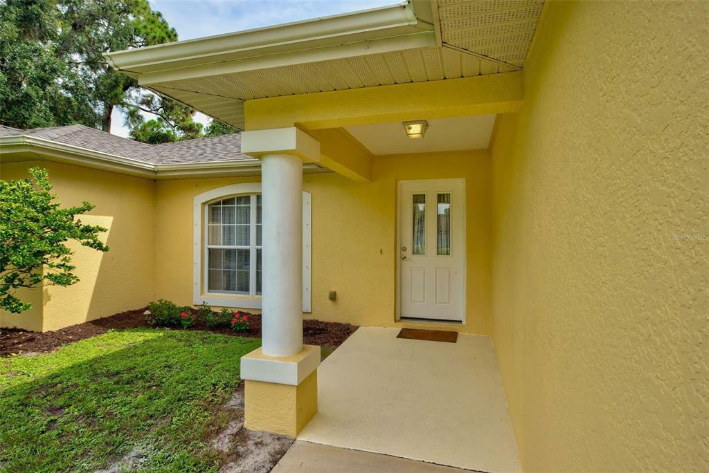 Property Photo:  1228 Nebraska Lane  FL 34286 