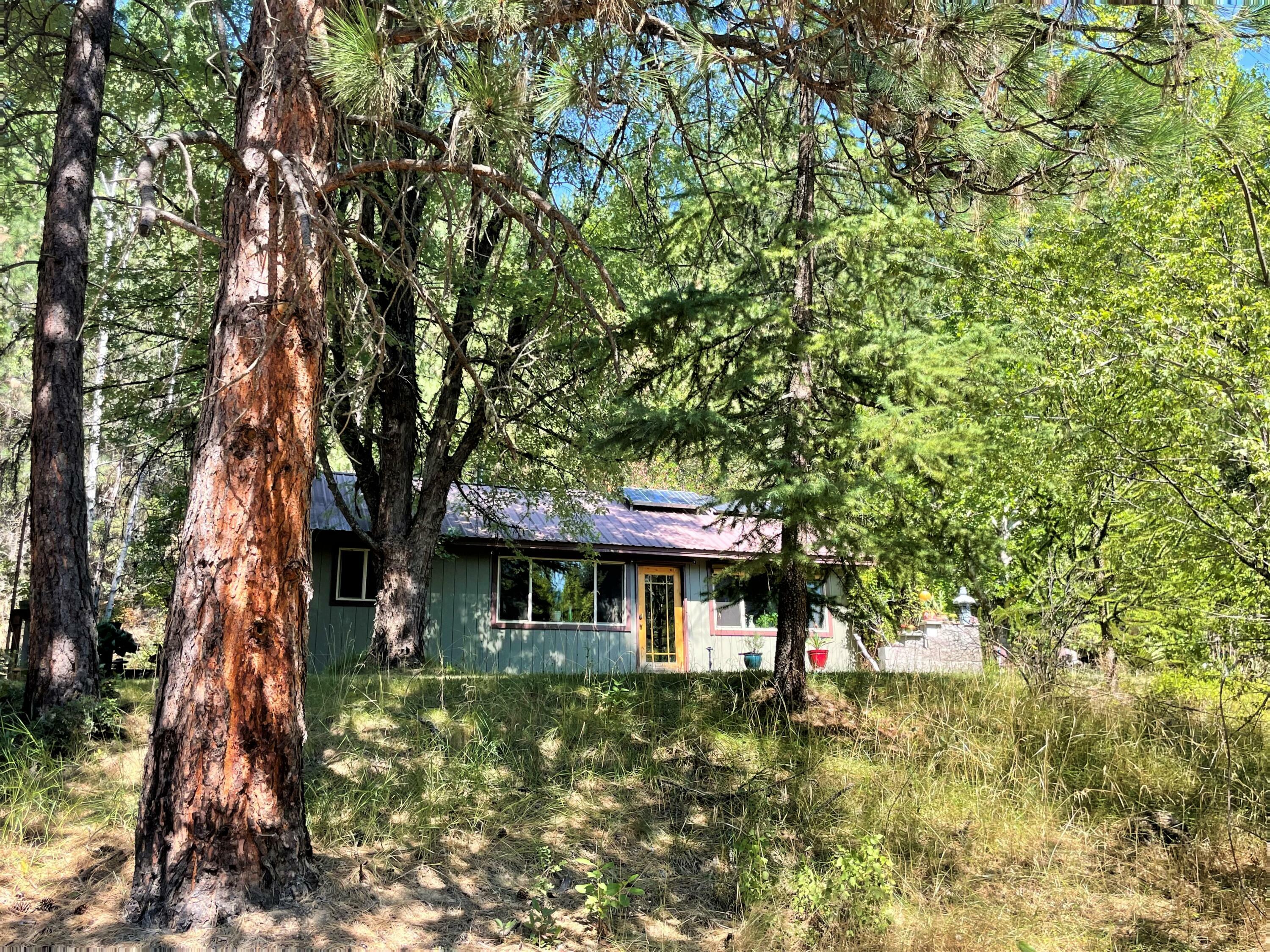 Property Photo:  4980 Carberry Creek Road  OR 97530 