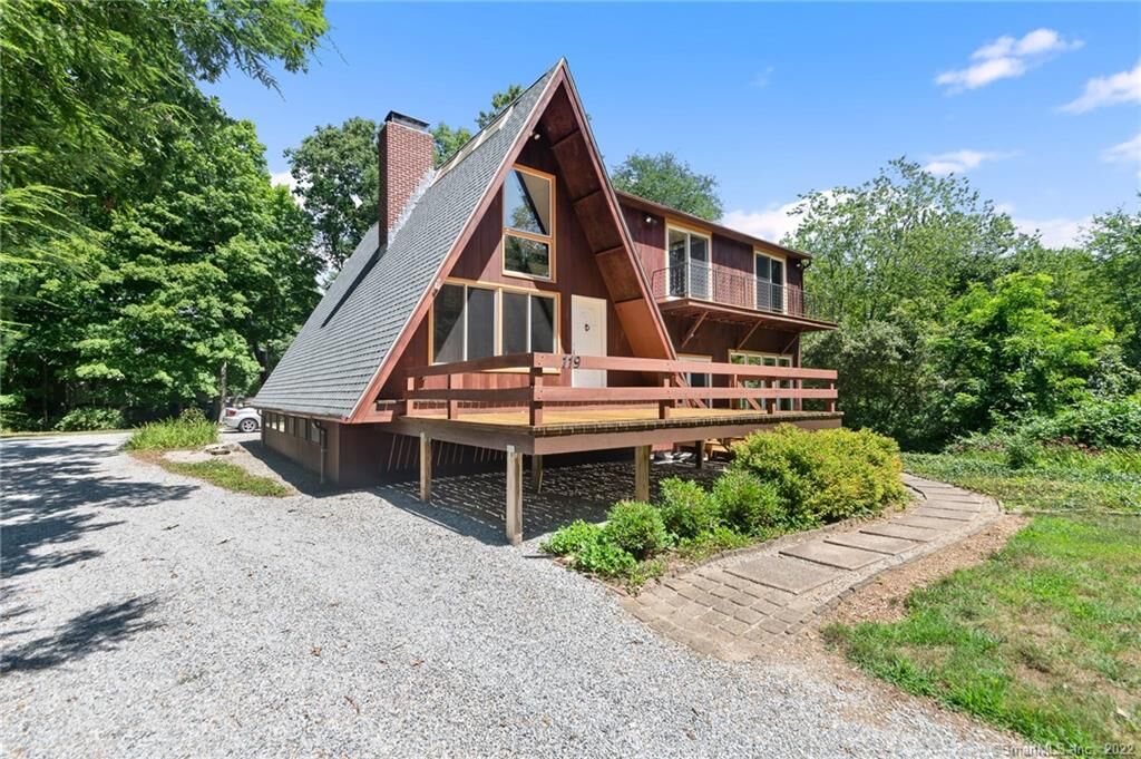 Property Photo:  119 Boston Post Road  CT 06371 