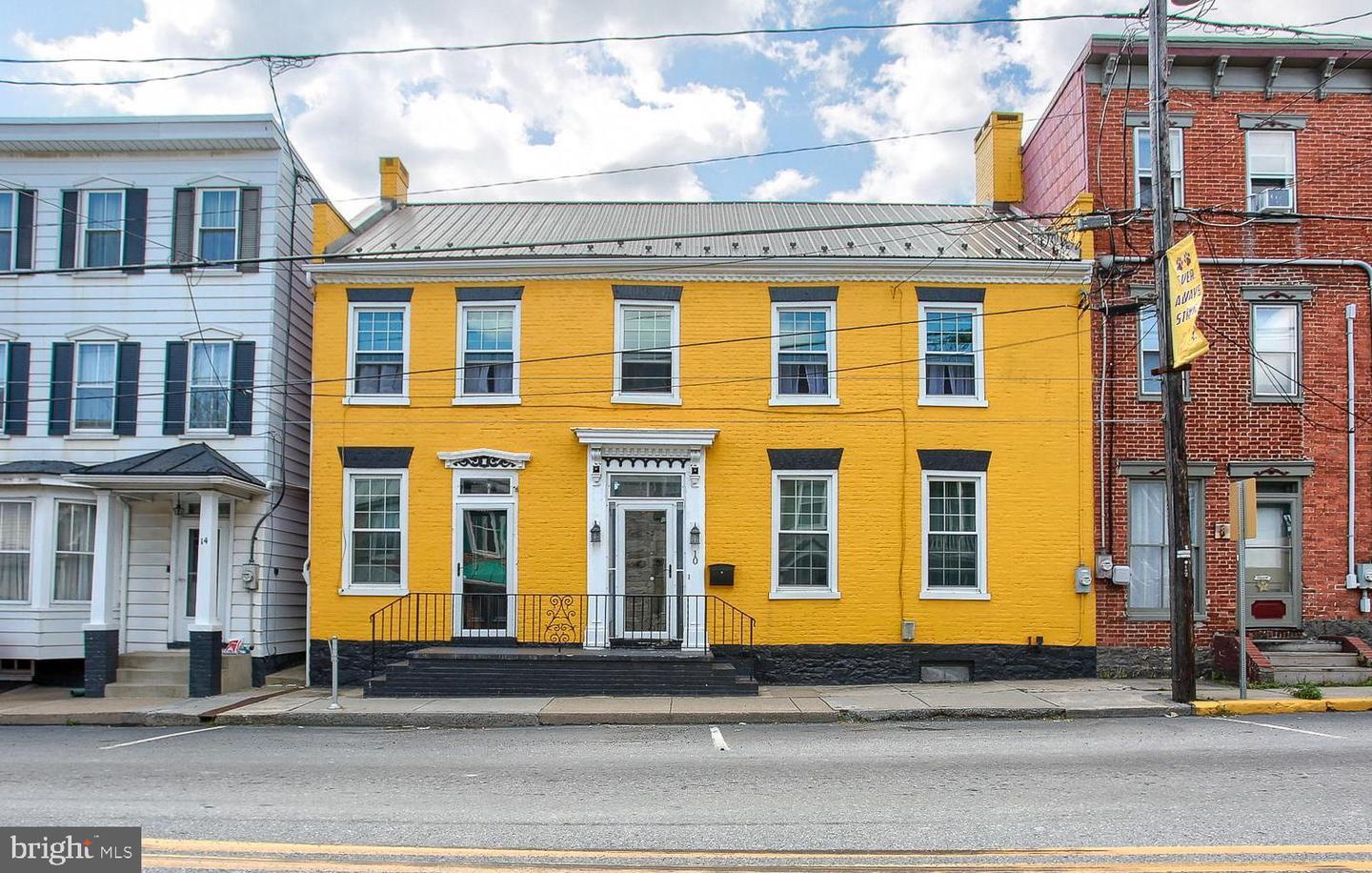 Property Photo: 10 E Main Street PA 17241