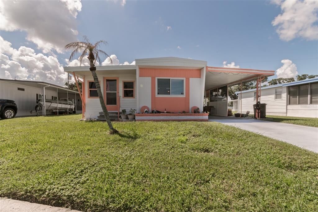 Property Photo: 525 Centre Street FL 34221