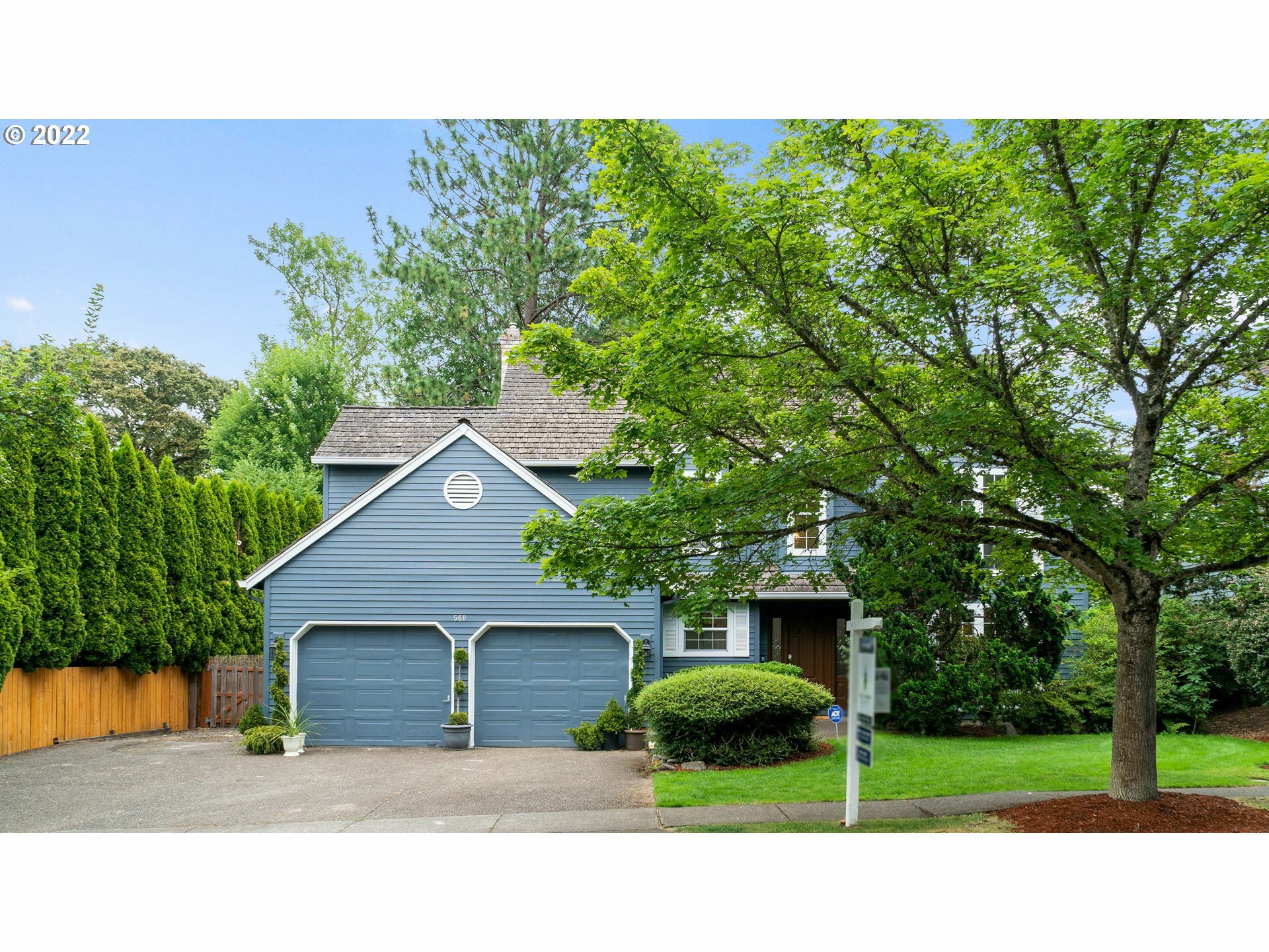 Property Photo:  560 SW 166th Ave  OR 97006 