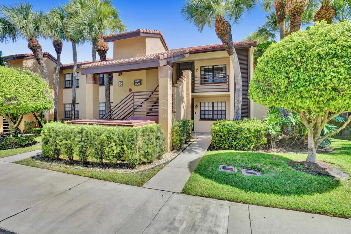 Property Photo: 11217 Aspen Glen Drive FL 33437