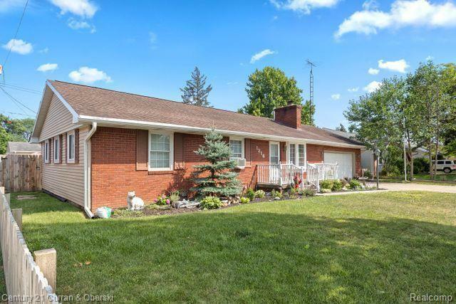 Property Photo:  1216 John L Drive  MI 48162 