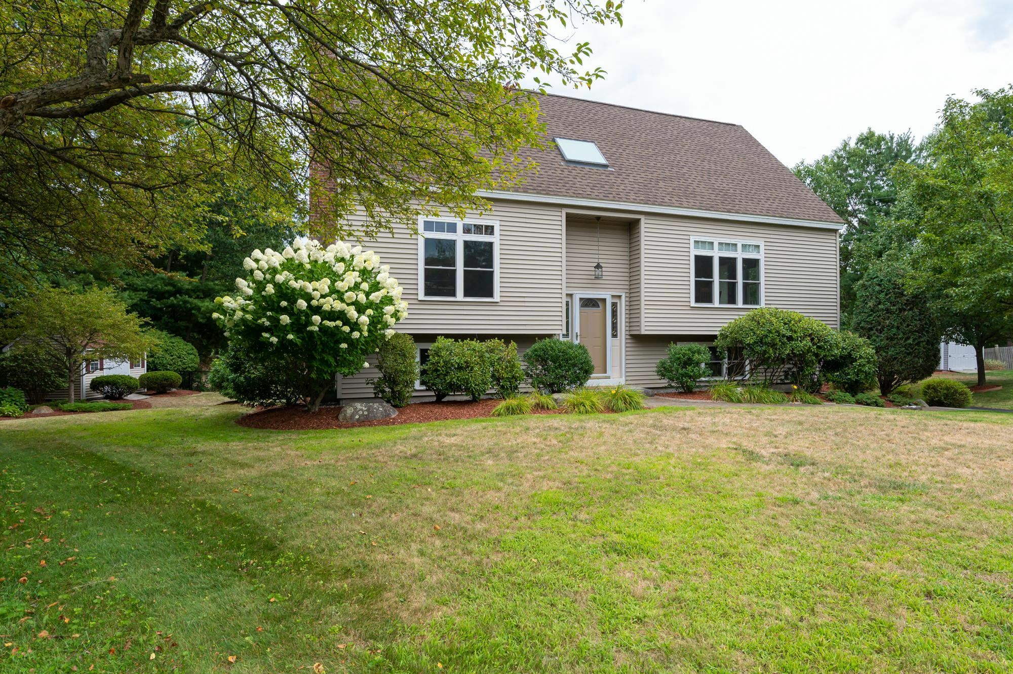 Property Photo:  21 Settlement Way  NH 03062 