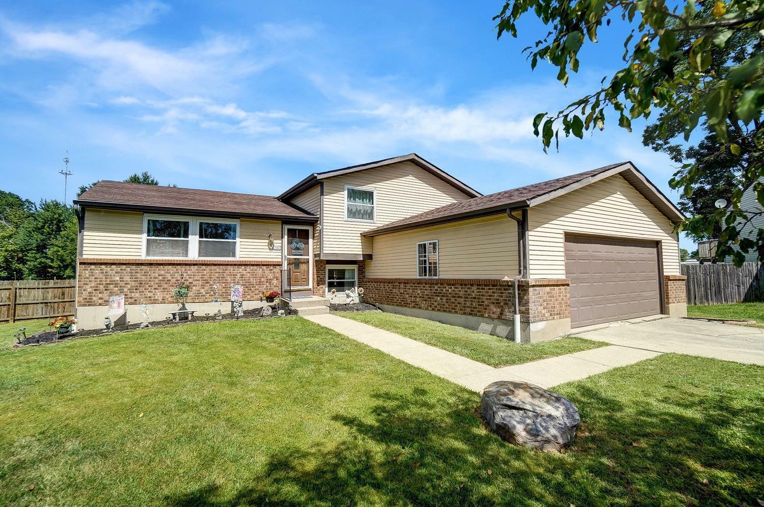 Property Photo: 3263 Regal Ln OH 45251
