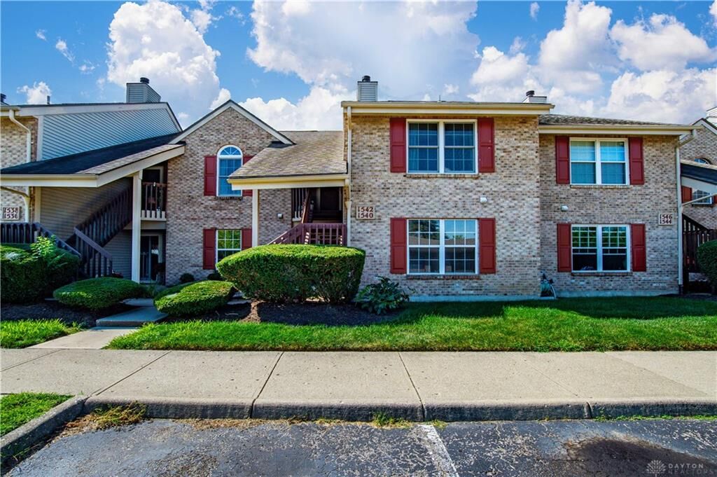 Property Photo:  1540 Spinnaker Way  OH 45458 