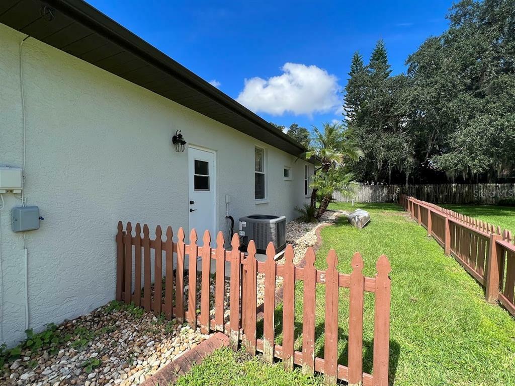 Property Photo: 1327 Rice Terrace FL 34286