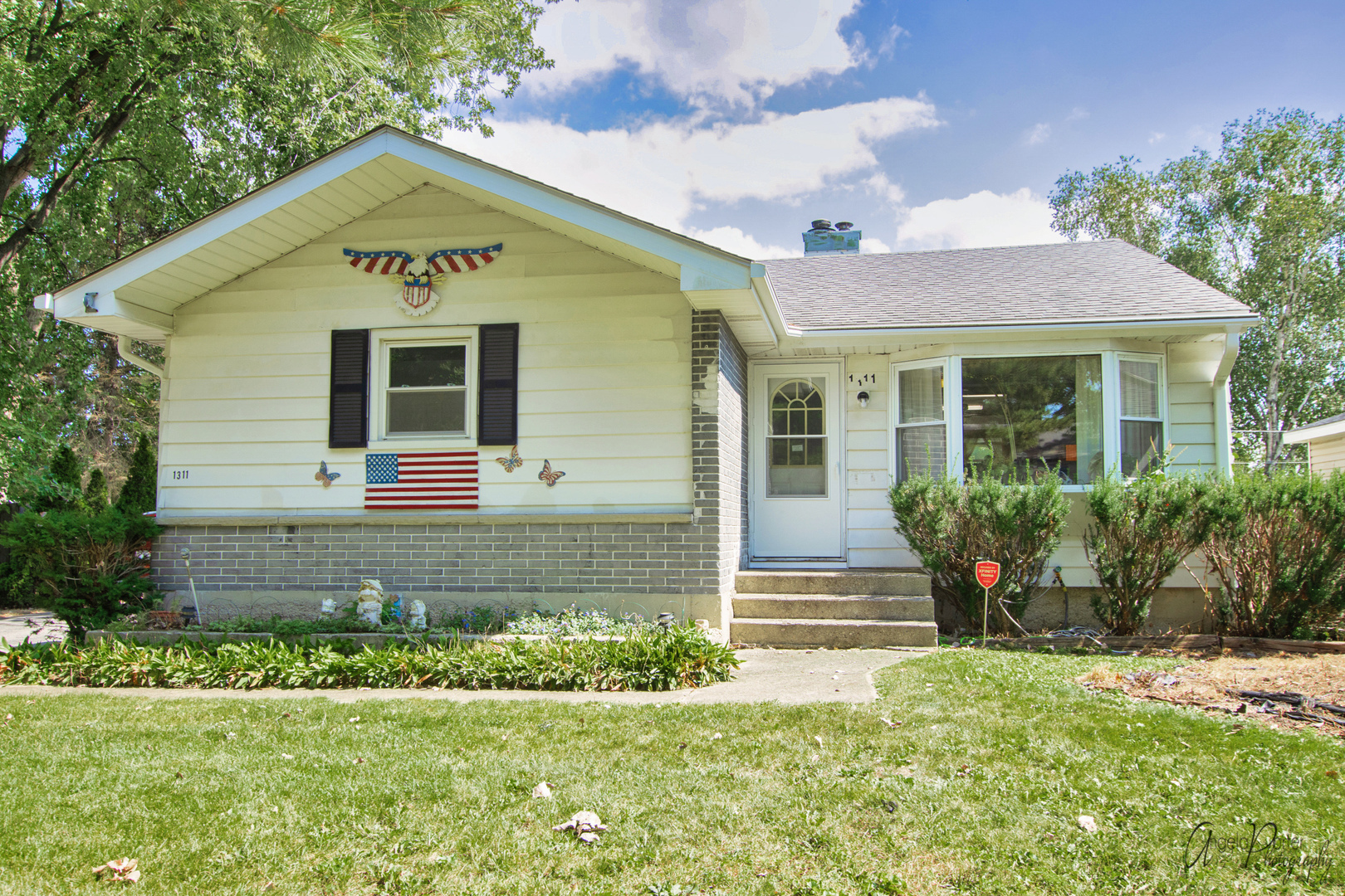 Property Photo: 1311 Fulton Avenue IL 60096