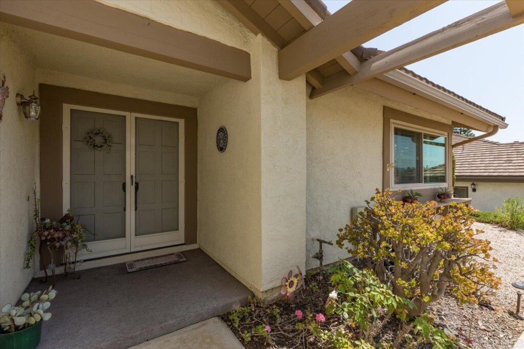 Property Photo: 12748 Camino Emparrado CA 92128