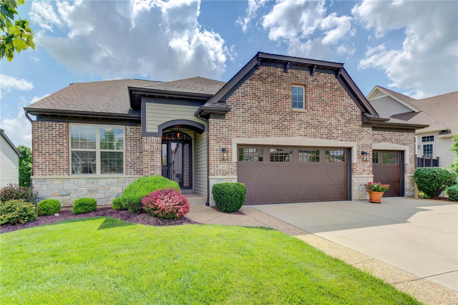 Property Photo:  44 Sag Harbor Court  MO 63303 