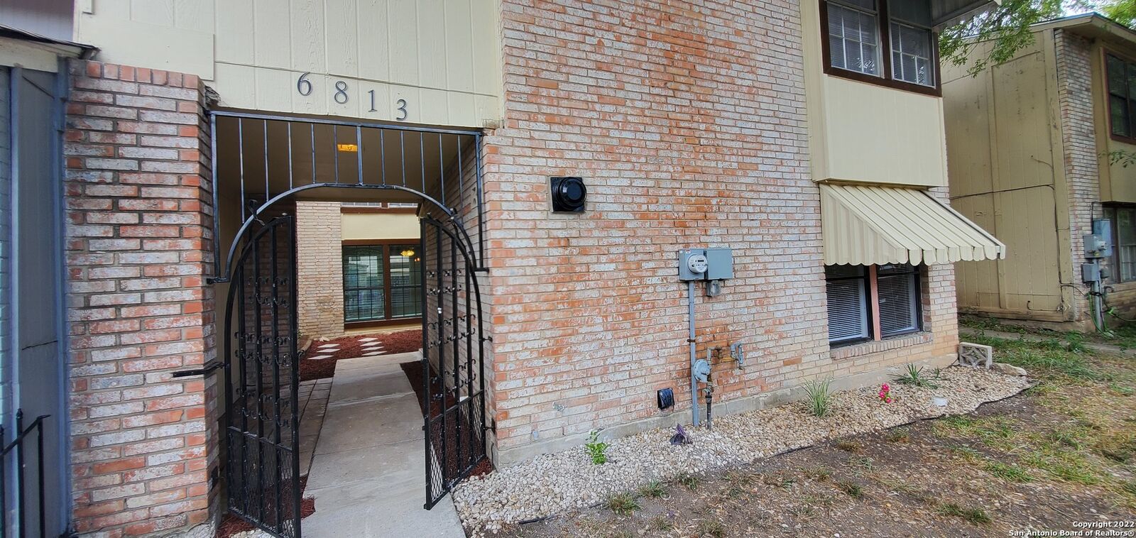 Property Photo: 6813 Stockport TX 78239
