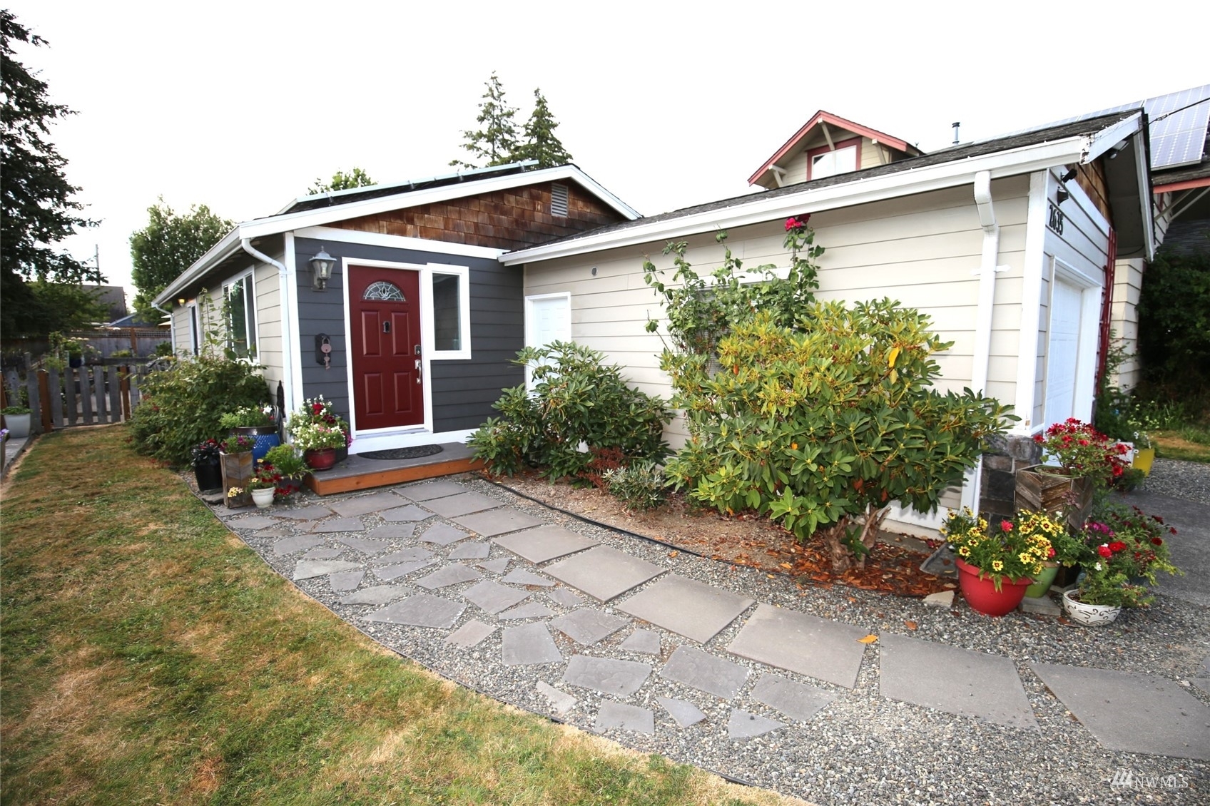 Property Photo:  2635 Yew Street  WA 98226 