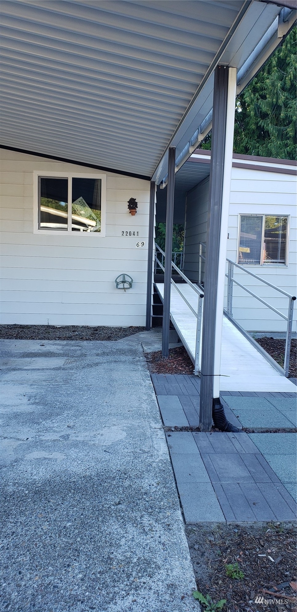 Property Photo:  22041 106th Place SE 69  WA 98031 