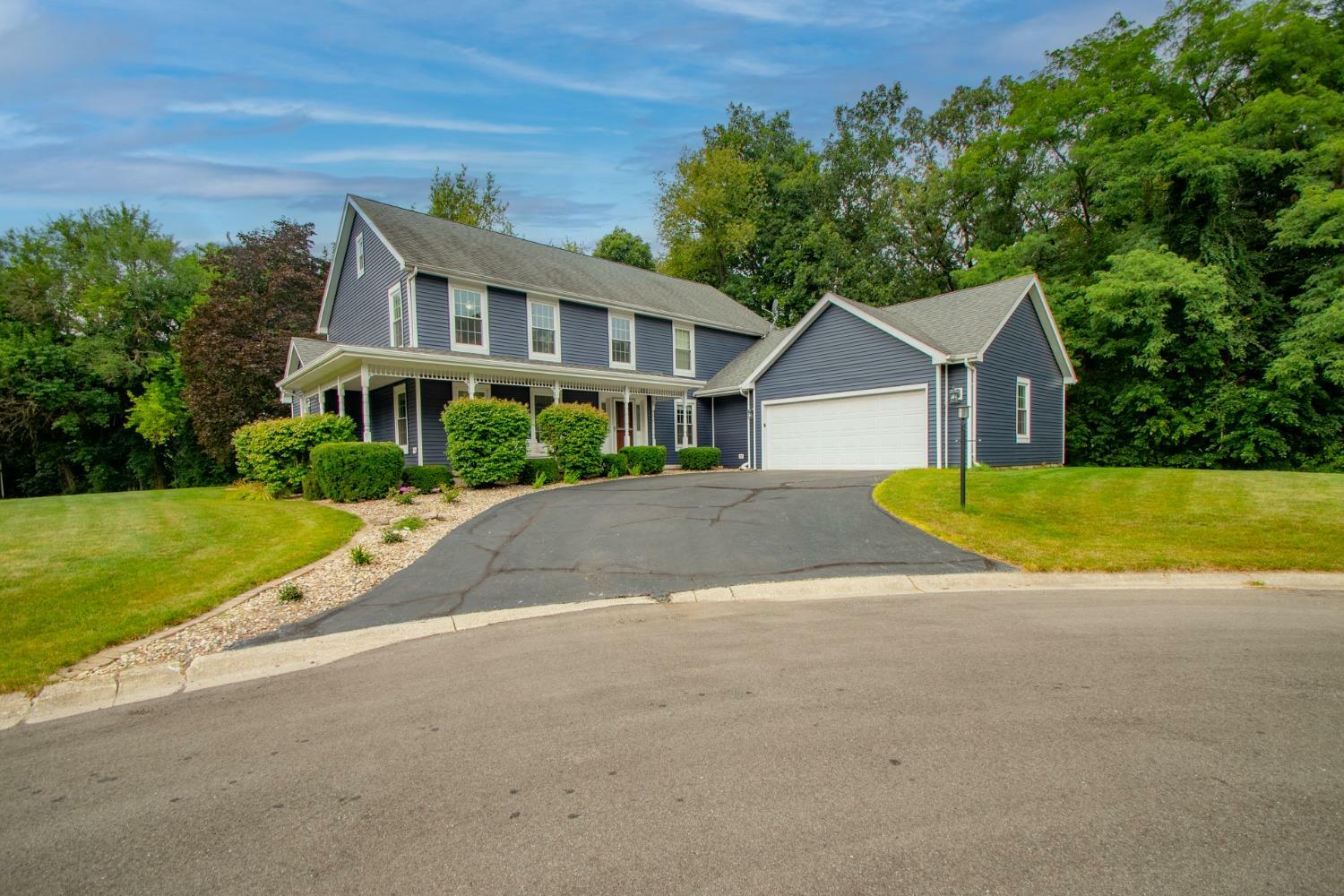 Property Photo: 1452 Cedar Creek Court IN 46385