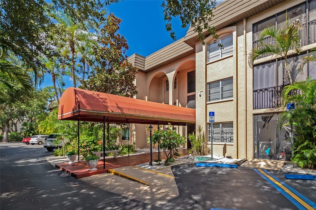 Property Photo: 3700 Osprey Avenue 305 FL 34239