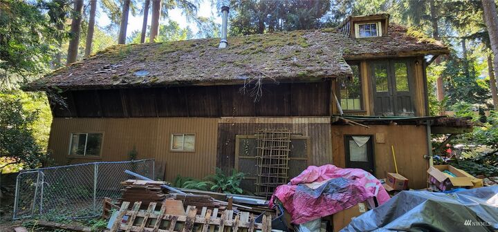 Property Photo:  17239 Greenwood Place N  WA 98133 