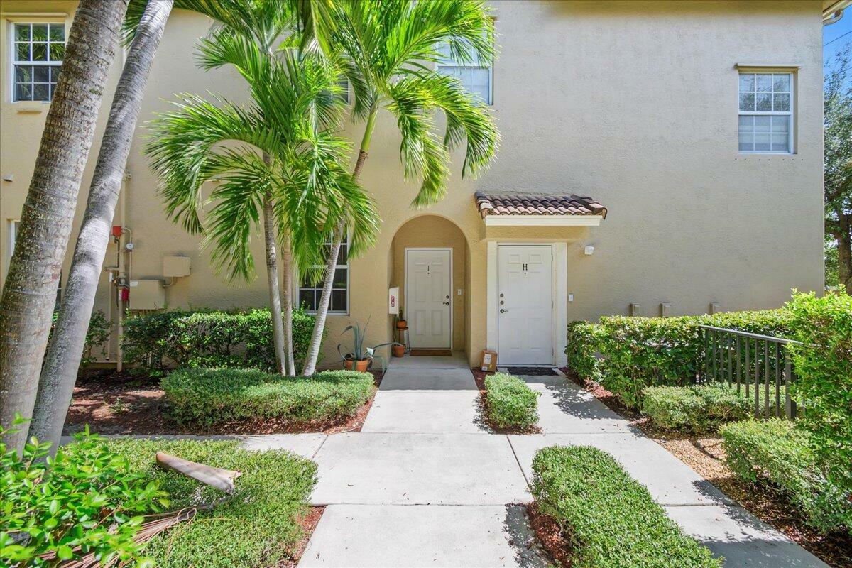 Property Photo: 113 Lighthouse Circle I FL 33469