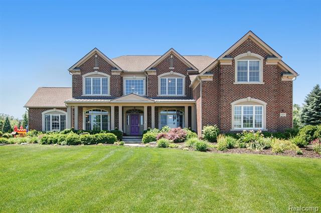 Property Photo: 1437 Hunters Lake Drive MI 48380