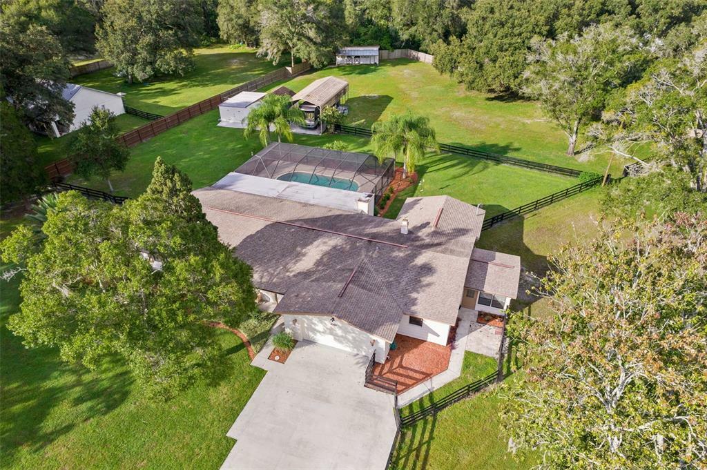 Property Photo:  27389 Golf Course Loop  FL 33544 