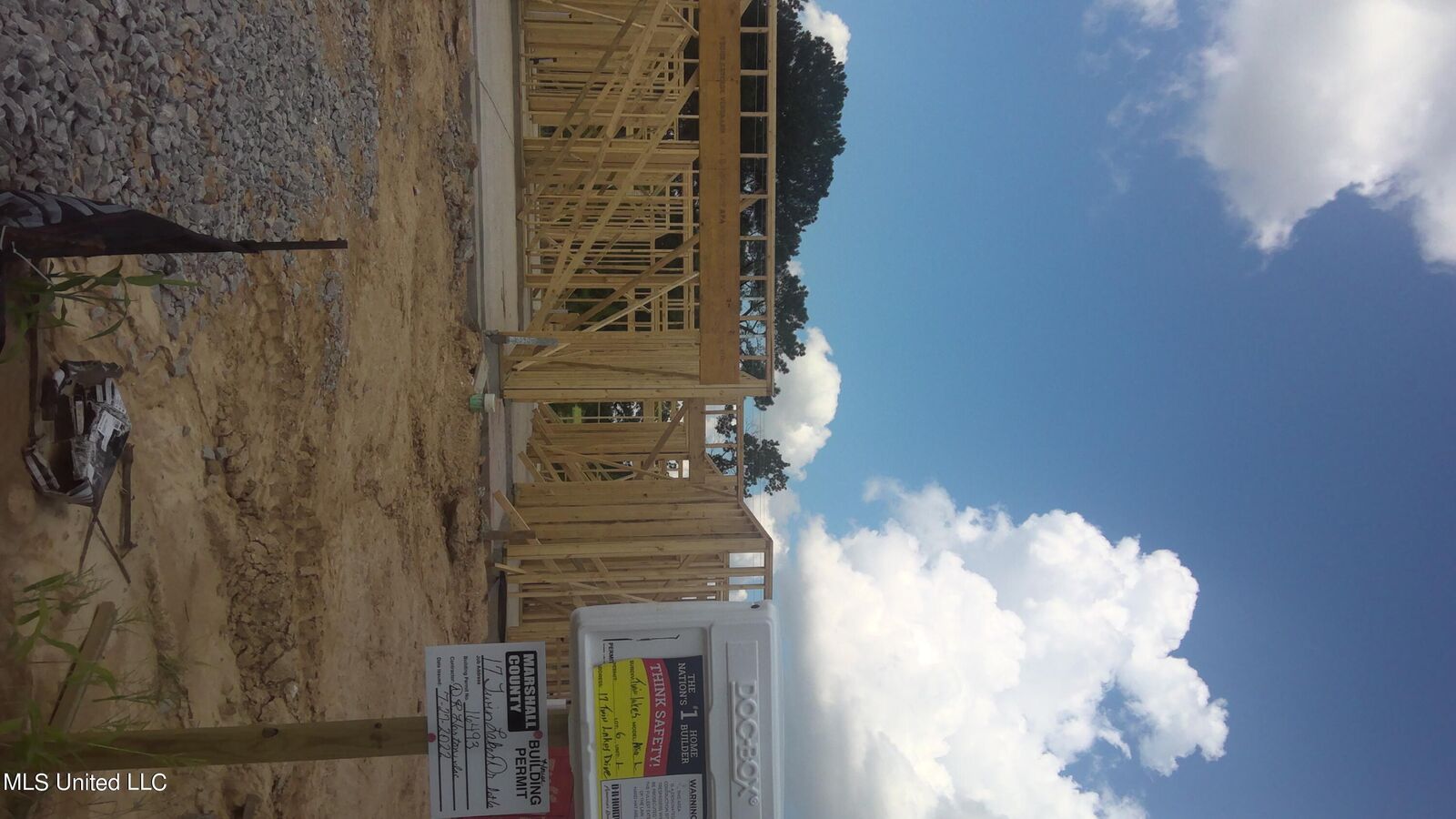 Property Photo:  17 Twin Lakes Drive  MS 38611 