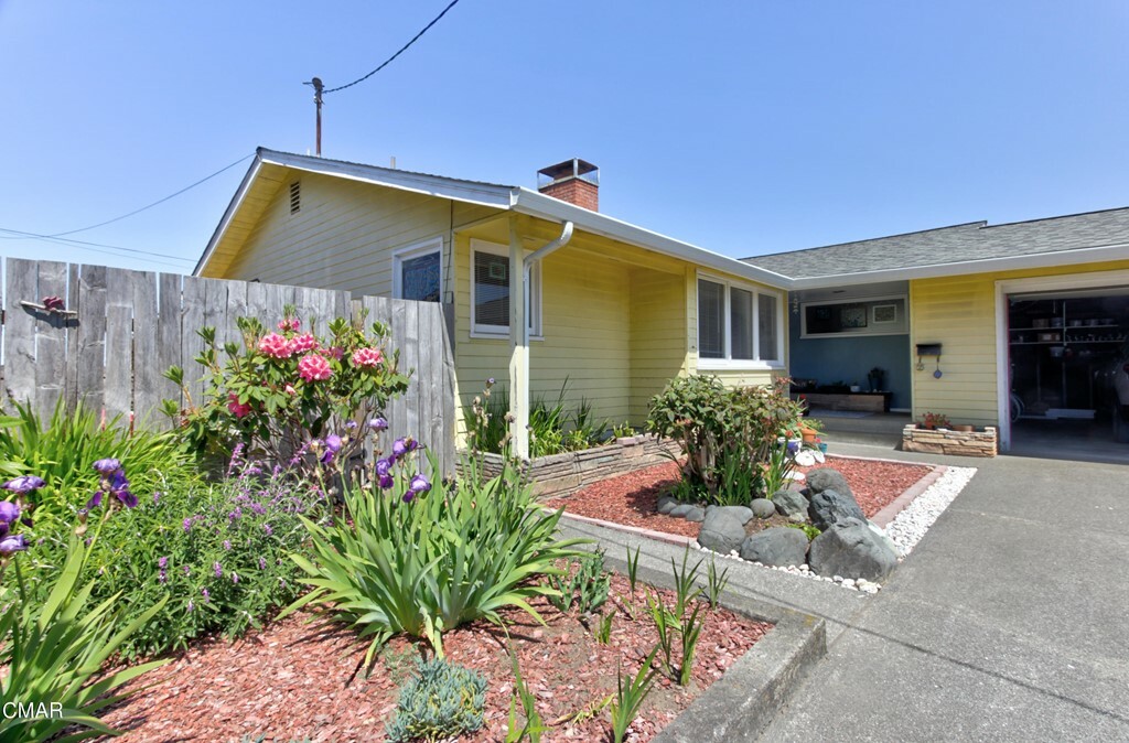 Property Photo:  259 Wall Street  CA 95437 