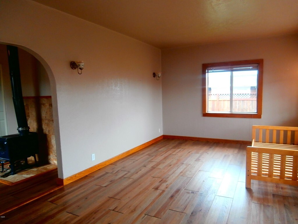 Property Photo: 165 Livingston Street CA 95437