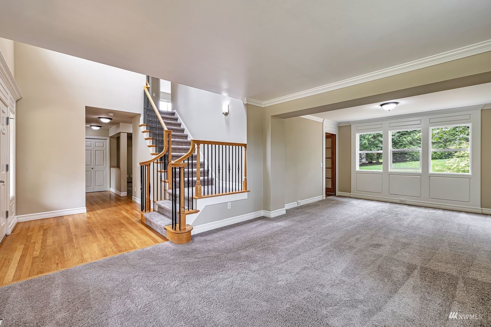Property Photo: 8215 213th Avenue SE WA 98290
