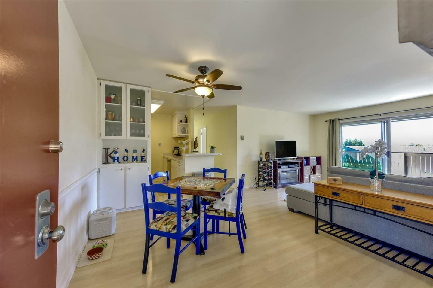 Property Photo:  111 Piccadilly Place F  CA 94066 