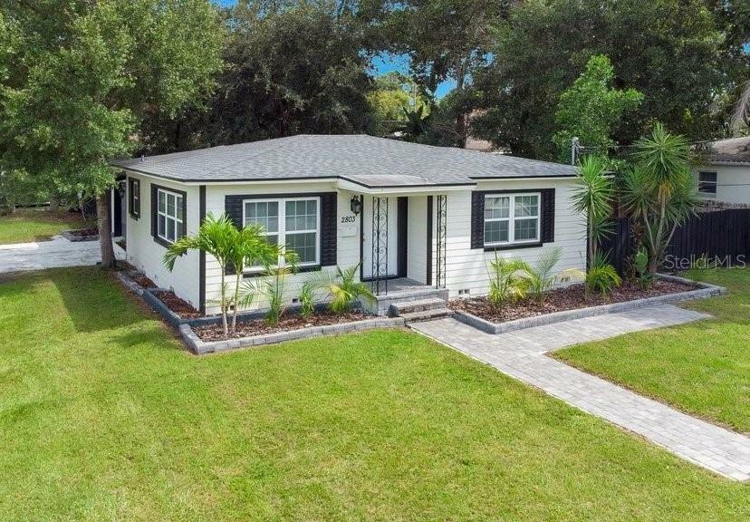 Property Photo: 2803 E Pine Street FL 32803