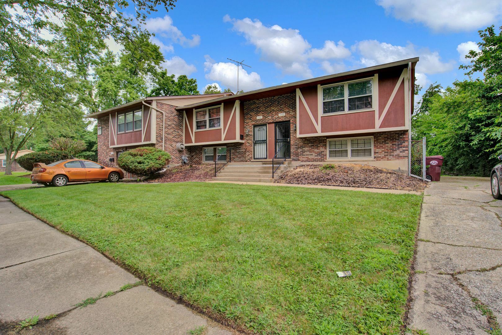 Property Photo:  1745 E 215th Place  IL 60411 