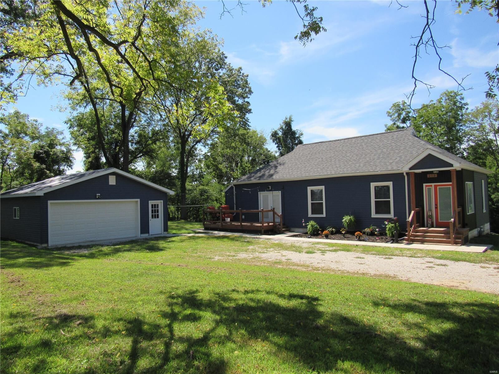 Property Photo:  213 20th  IL 62002 