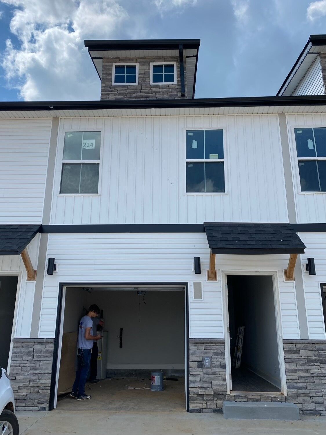 Property Photo: 224 Drayton Drive D TN 37042