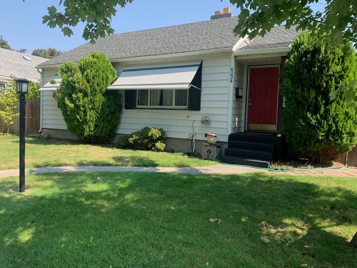 4224 N Cedar St  Spokane WA 99205 photo