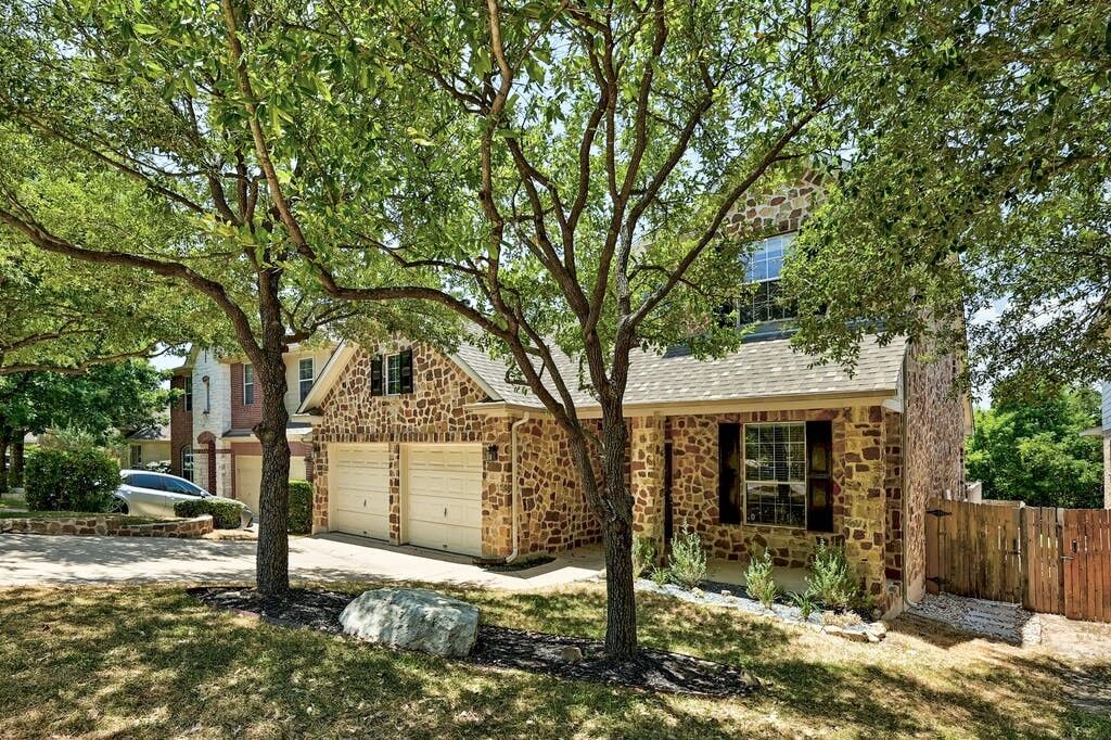 Property Photo:  12813 Appaloosa Chase Drive  TX 78732 