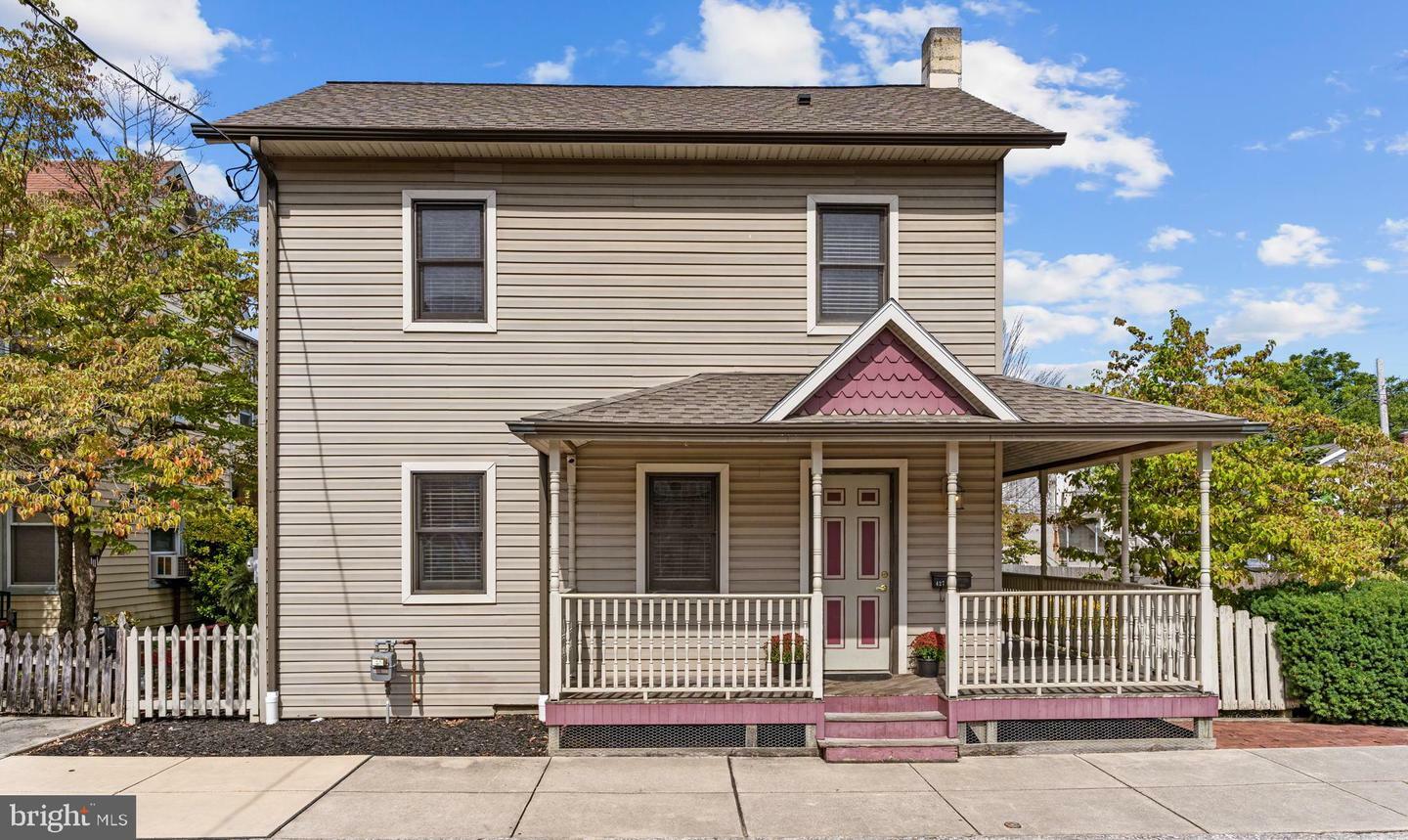 Property Photo:  427 Market Street  PA 17070 