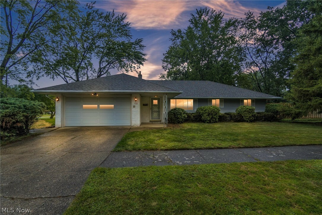 Property Photo: 523 Karl Drive OH 44143