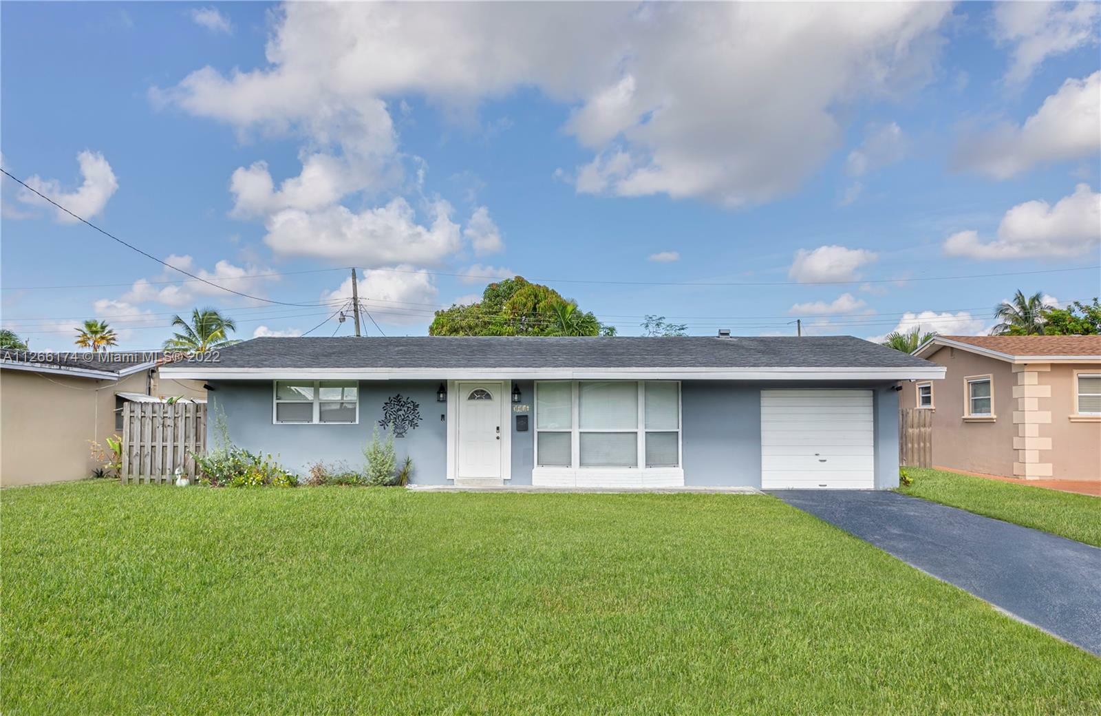 Property Photo:  3416 Garden Ln  FL 33023 