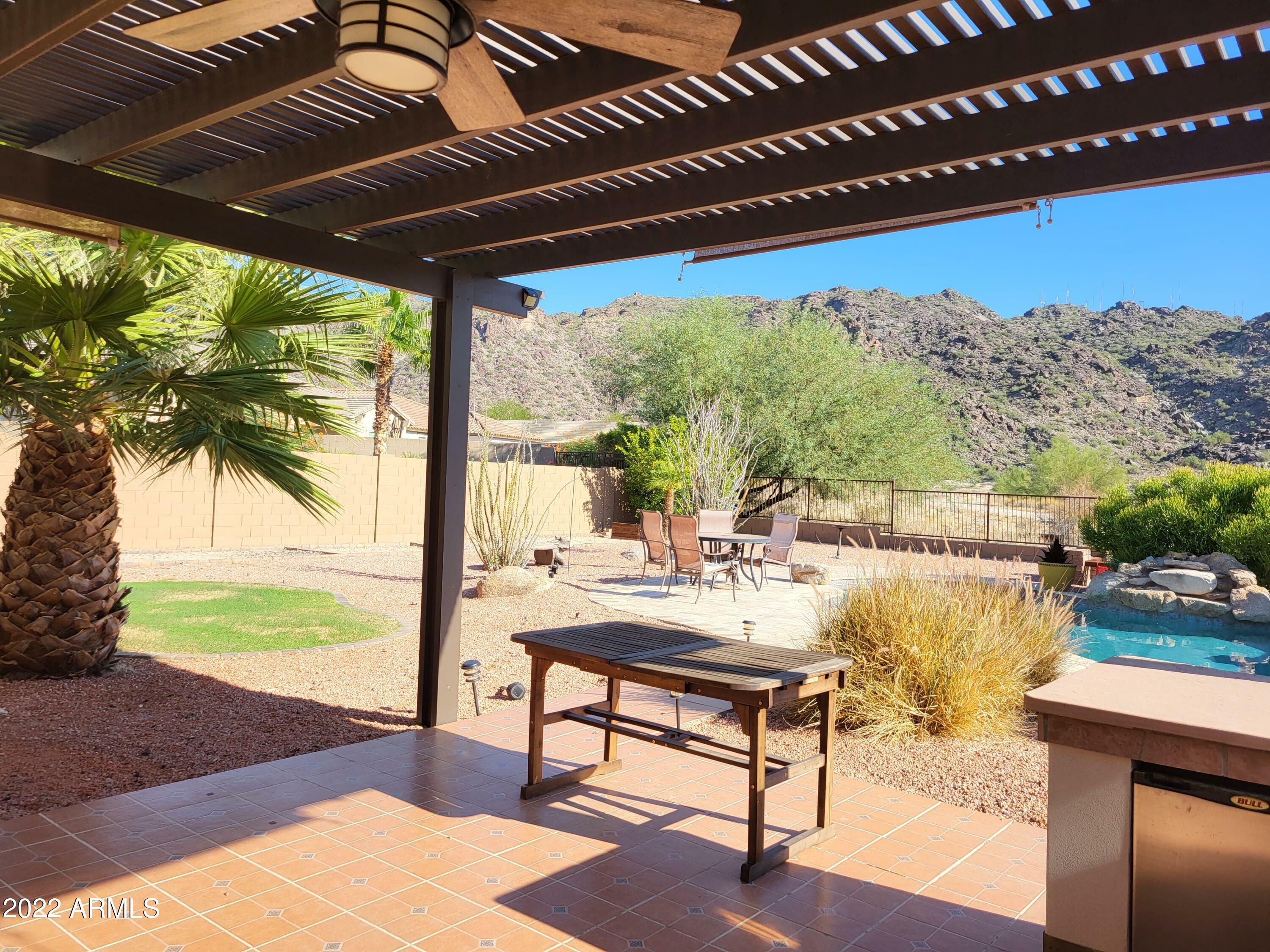 Property Photo:  413 E Summerside Road  AZ 85042 