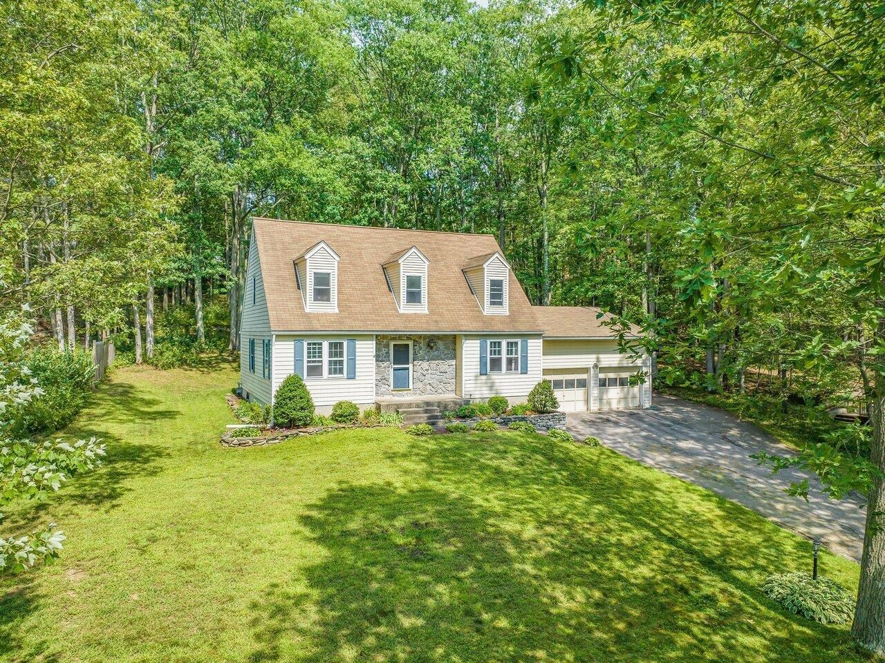 Property Photo: 18 Greenbriar Drive VT 05452