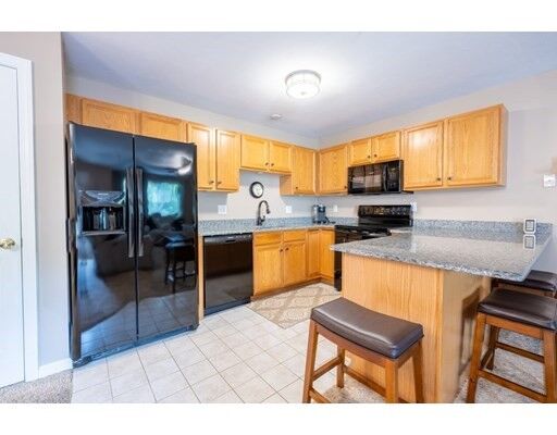 Property Photo:  9 Eagle Dr 9  MA 01876 