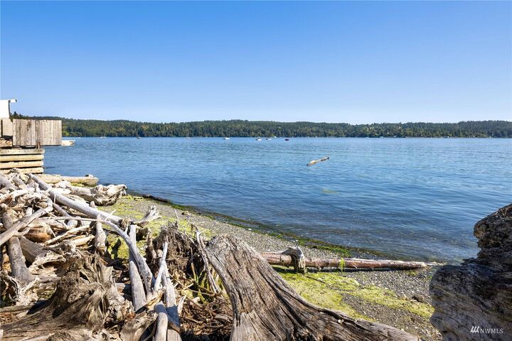 Property Photo:  24123 Vashon Highway SW  WA 98070 