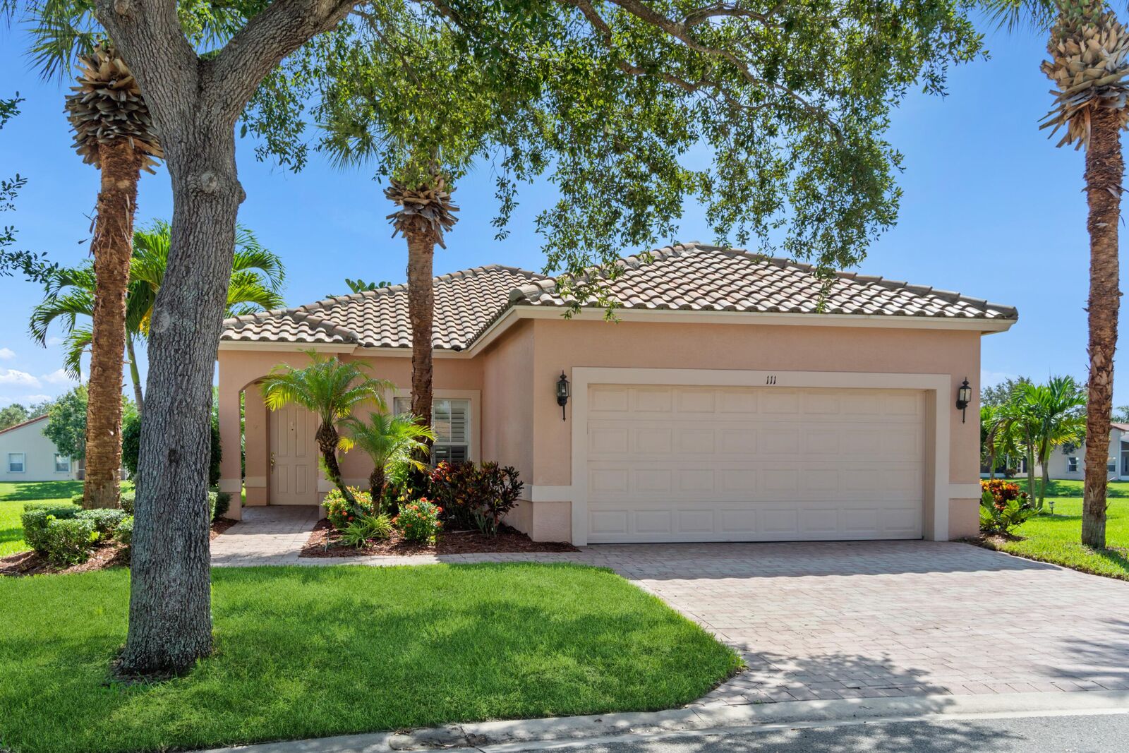 Property Photo: 111 NW Baycrest Court FL 34986