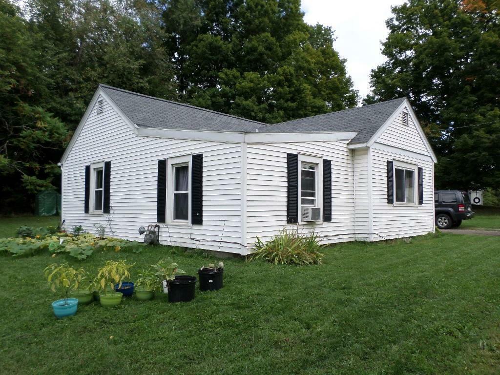 Property Photo:  213 Waterford Street  PA 16412 