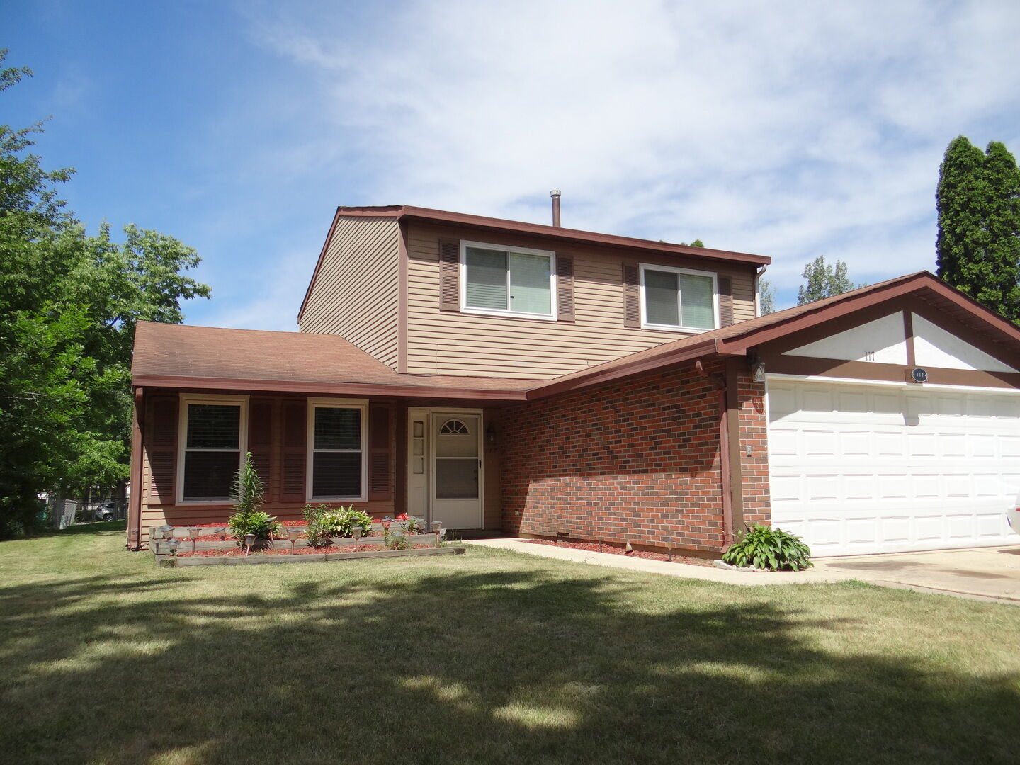 Property Photo:  117 Glen Lake Drive  IL 60440 