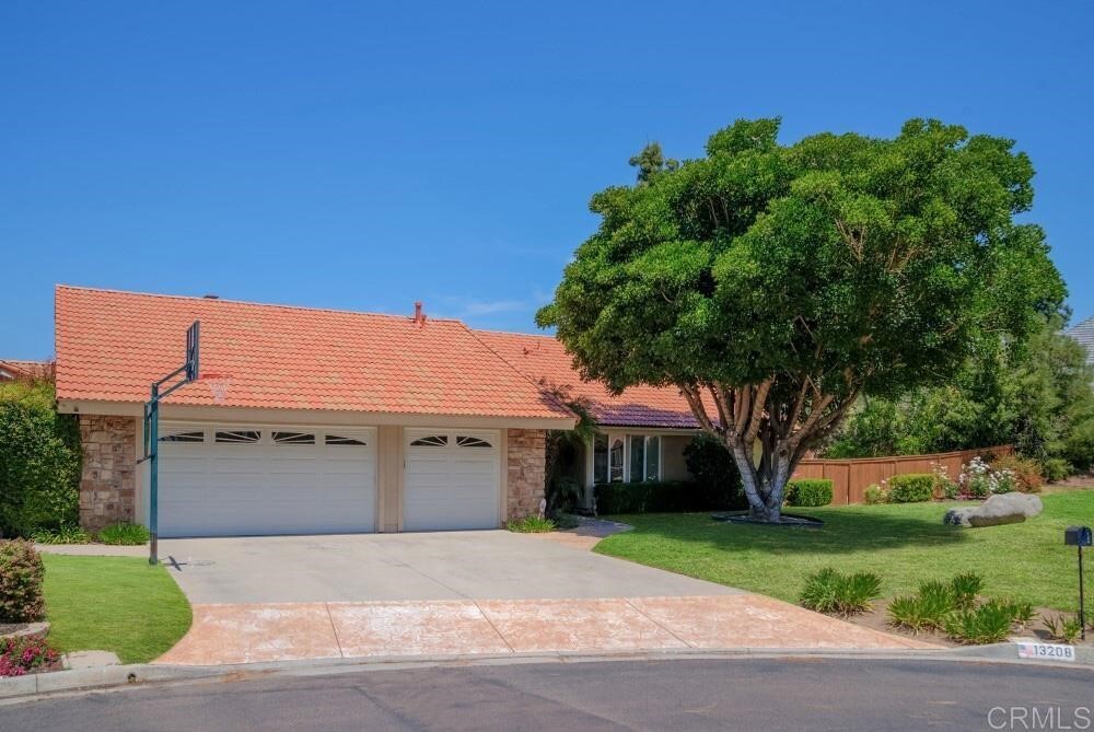 Property Photo: 13208 Tining Dr. CA 92064