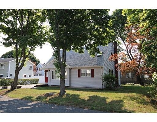 Property Photo:  6 Carver Street  MA 01906 