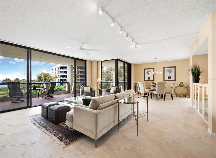 Property Photo: 2120 Harbourside Drive 628 FL 34228