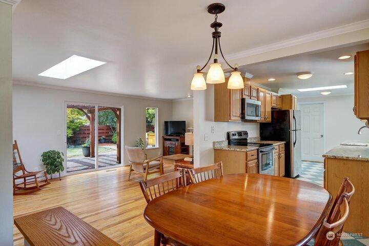 Property Photo: 23102 83rd Avenue W WA 98026