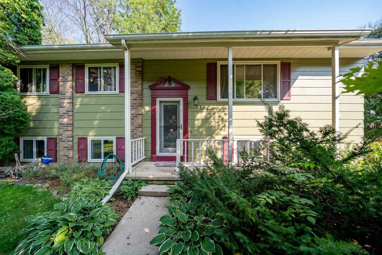 Property Photo: 164 North Oakwood Road WI 54904
